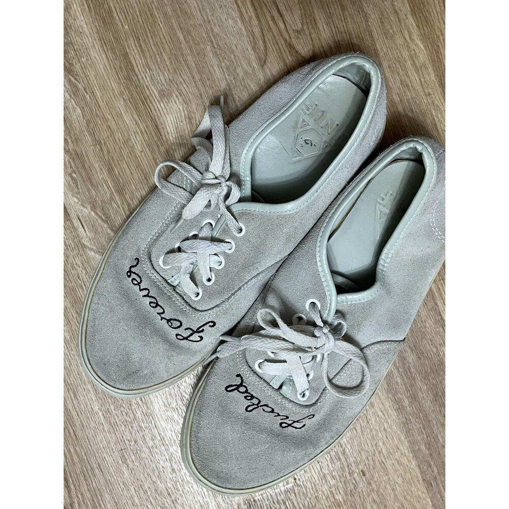 UNIF Rare F*cked Forever Shoes wms sz 10.5 Gray Suede Low Top Athletic Sneakers